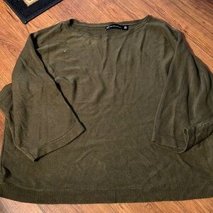 Olive NY soft sweater. 3/4 sleeve